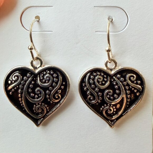 Y2K Vintage Bali Silver Tone Heart Filigree Dangle Earrings 1-1/8" Nickel Free - Picture 6 of 8